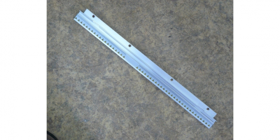 Направляющая параллельного упора