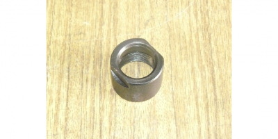 Гайка накидная правая (резьба М27х1,5)