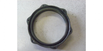 Фланец корпуса электродвигателя